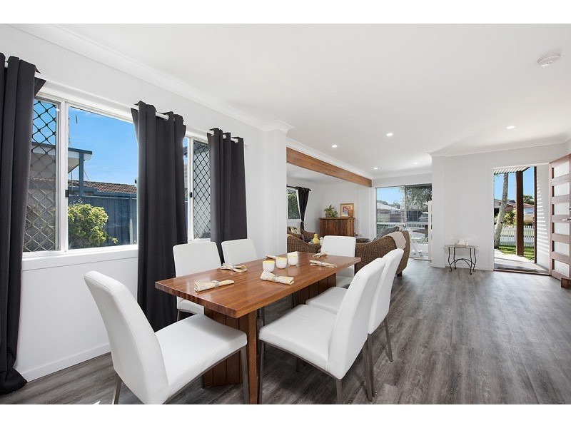 20 Theresa Street, Golden Beach QLD 4551
