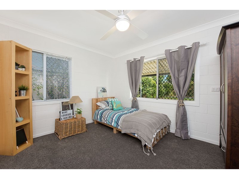 20 Theresa Street, Golden Beach QLD 4551
