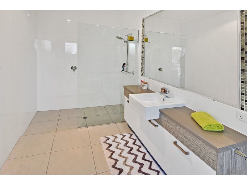 Unit 10 ‘Abbey on Westminster’ Emma Court, Golden Beach QLD 4551