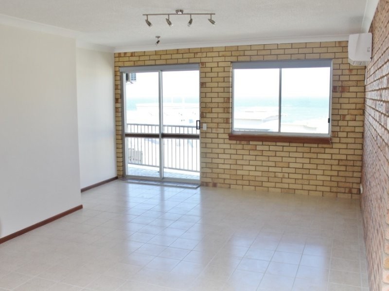 Unit 11, 7 Mahia Terrace, Kings Beach QLD 4551