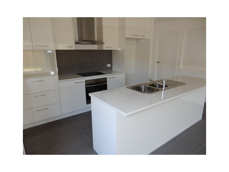 8 Keswick Street, Meridan Plains QLD 4551