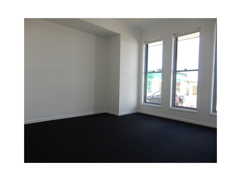 8 Keswick Street, Meridan Plains QLD 4551