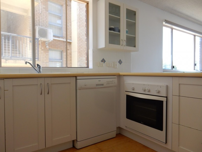 Unit 2, 22 Esplanade Bulcock Beach, Caloundra QLD 4551