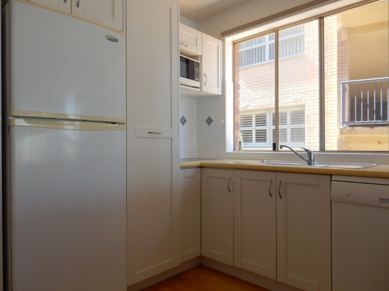 Unit 2, 22 Esplanade Bulcock Beach, Caloundra QLD 4551