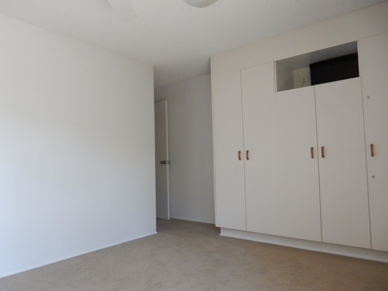 Unit 2, 22 Esplanade Bulcock Beach, Caloundra QLD 4551