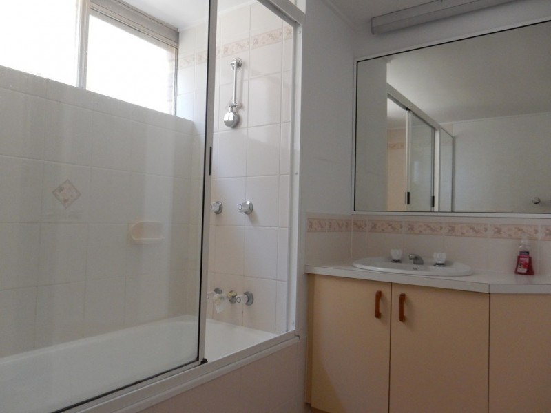 Unit 2, 22 Esplanade Bulcock Beach, Caloundra QLD 4551