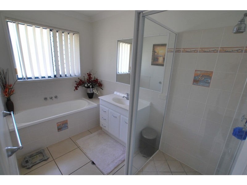 5 Cougal Circuit, Caloundra West QLD 4551
