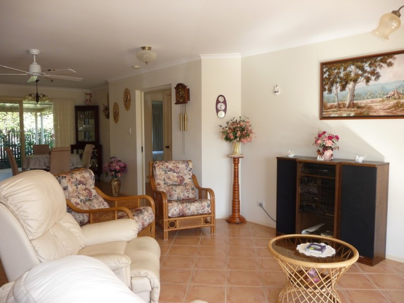 Unit 25 ‘Clearwaters’ 2 North Street, Golden Beach QLD 4551
