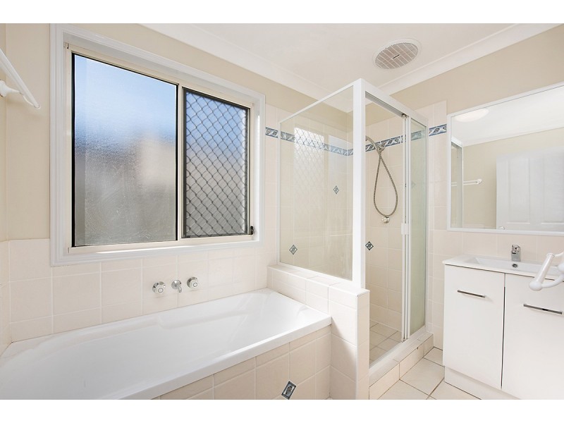 6 Lang Street, Pelican Waters QLD 4551