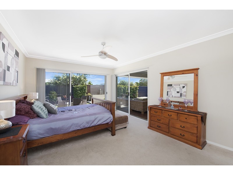 13 Airlie Crescent, Pelican Waters QLD 4551