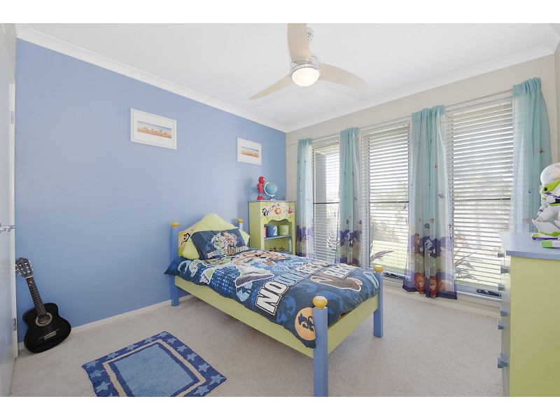 13 Airlie Crescent, Pelican Waters QLD 4551