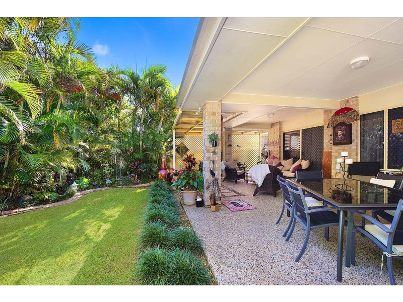 8 Carr Place, Pelican Waters QLD 4551
