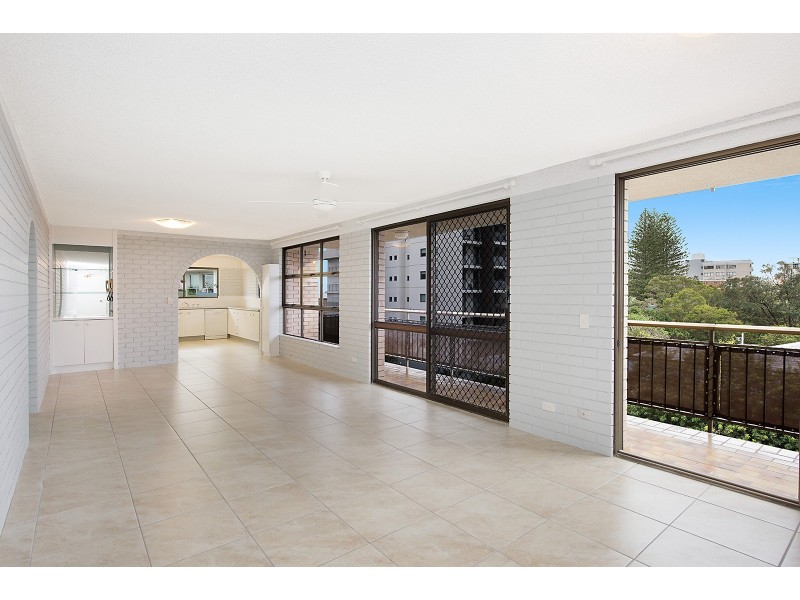 Unit 6 ‘Tarrohan Lodge’ 45 Verney Street, Kings Beach QLD 4551