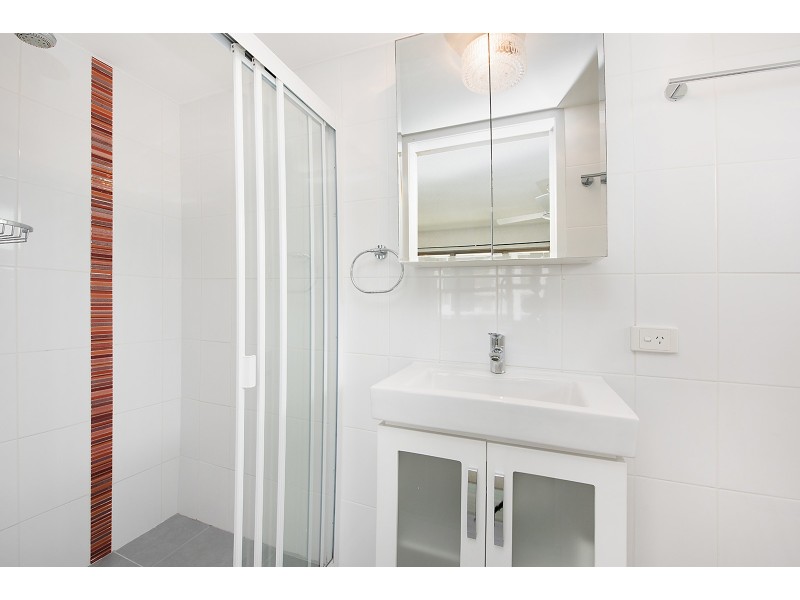 Unit 6 ‘Tarrohan Lodge’ 45 Verney Street, Kings Beach QLD 4551