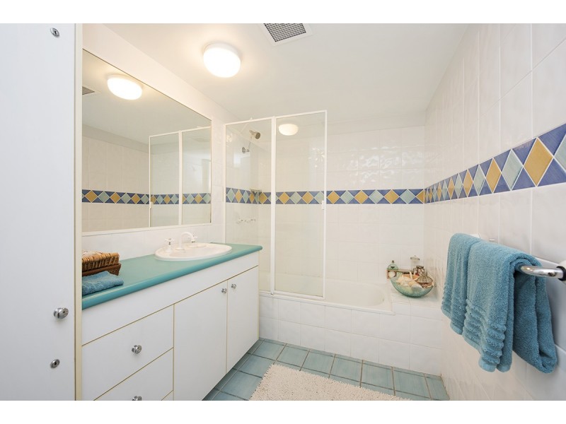 Unit 2 ‘Pisces’ 27 Landsborough Parade, Golden Beach QLD 4551