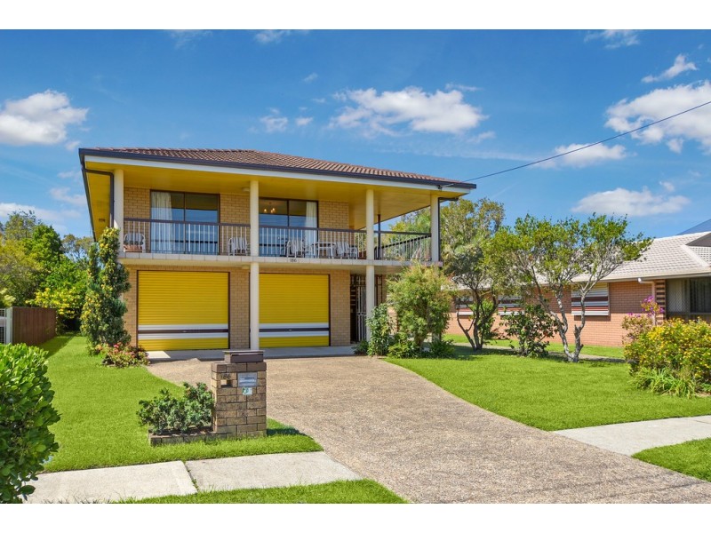 186 Golden Beach Esplanade, Golden Beach QLD 4551