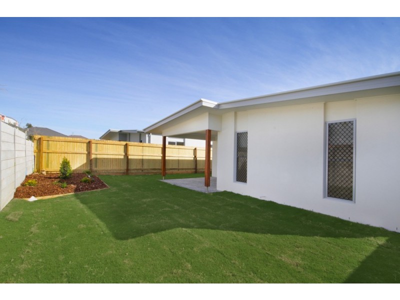 67 Wilderness Circuit, Little Mountain QLD 4551