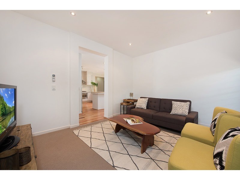 16 Landsdowne Street, Pelican Waters QLD 4551