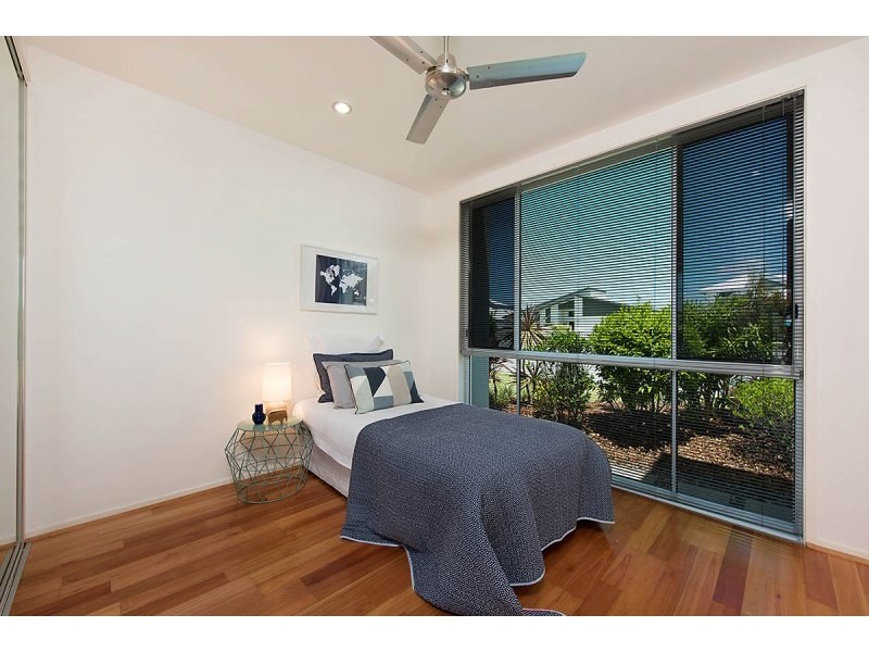 16 Landsdowne Street, Pelican Waters QLD 4551