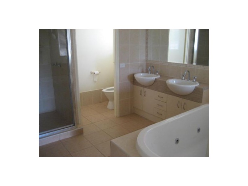 39 Millennium Circuit, Pelican Waters QLD 4551