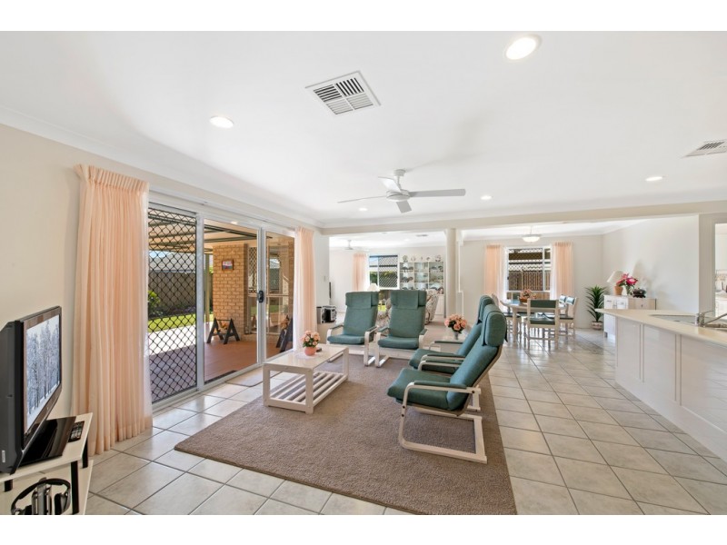 13 Bongaree Drive, Pelican Waters QLD 4551