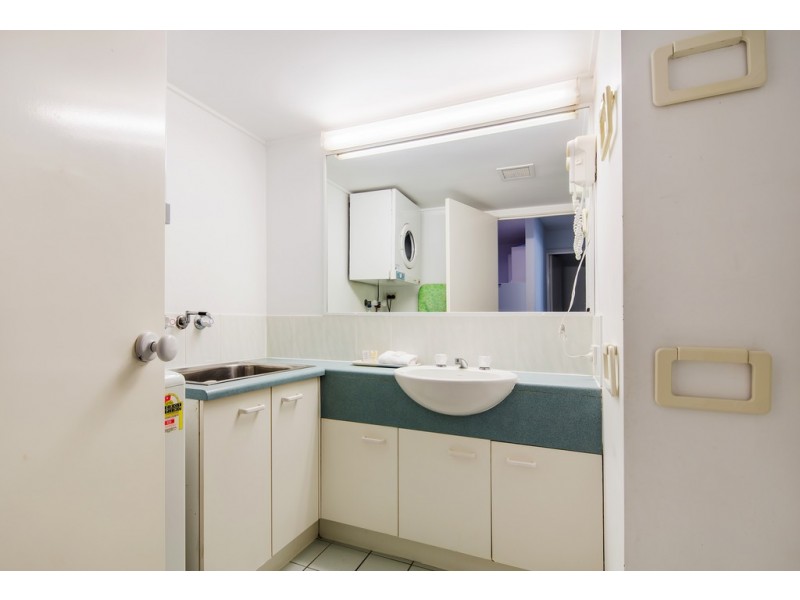Unit 5 ‘Lindomare’ 13 Orvieto Terrace, Kings Beach QLD 4551
