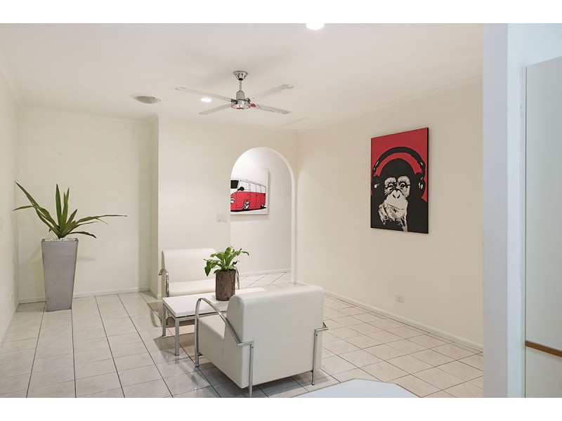 71 Poinsettia Avenue, Mooloolaba QLD 4557