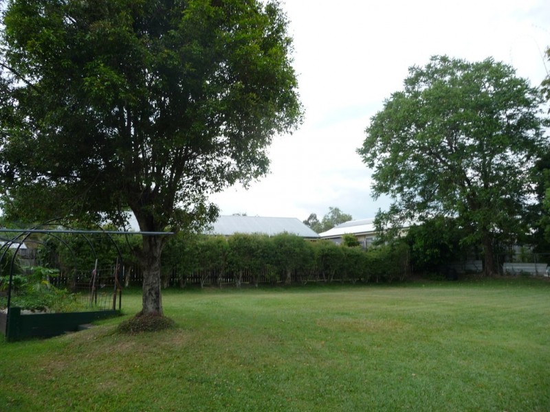 8A Cribb Street, Landsborough QLD 4550