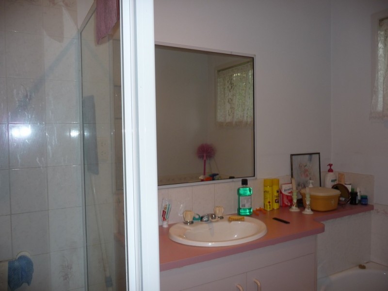 8A Cribb Street, Landsborough QLD 4550