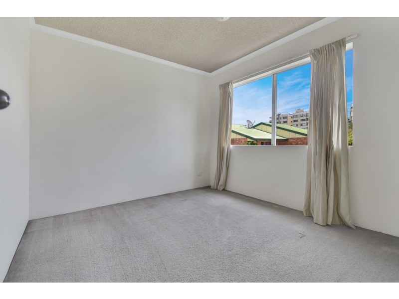 8/1 Queen Street, Moffat Beach QLD 4551