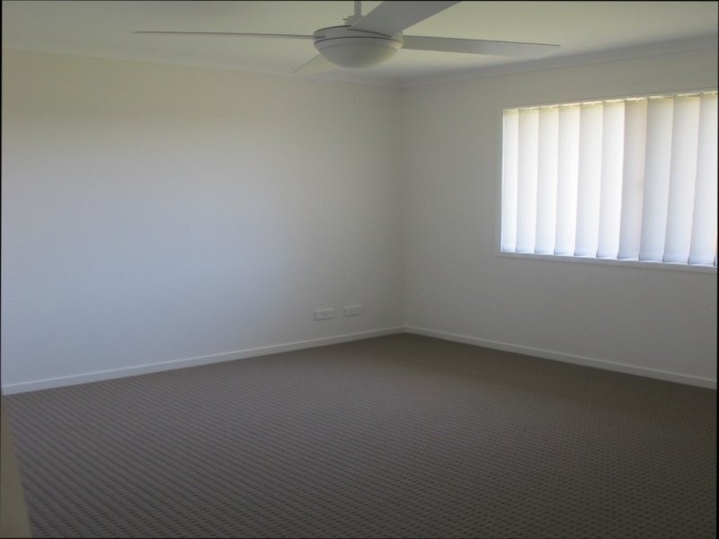 53 Ruby Crescent, Meridan Plains QLD 4551