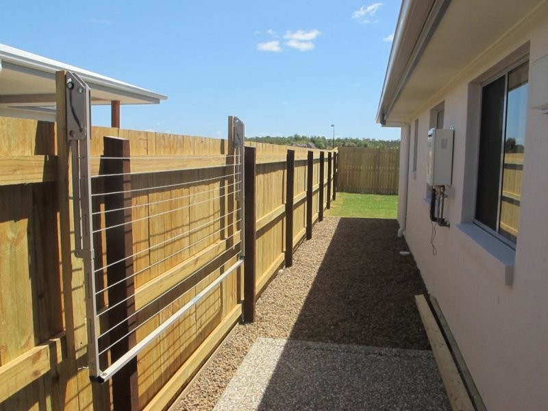 53 Ruby Crescent, Meridan Plains QLD 4551