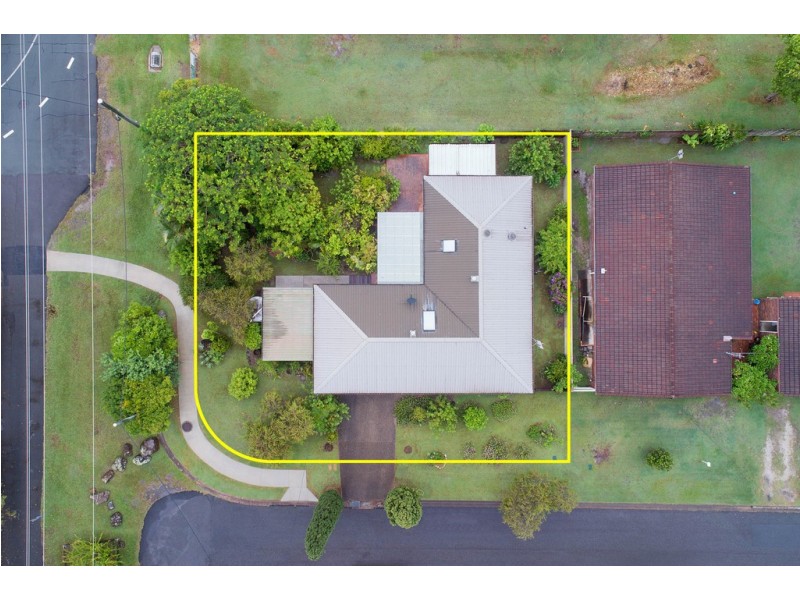 14 Glenray Avenue, Caloundra QLD 4551