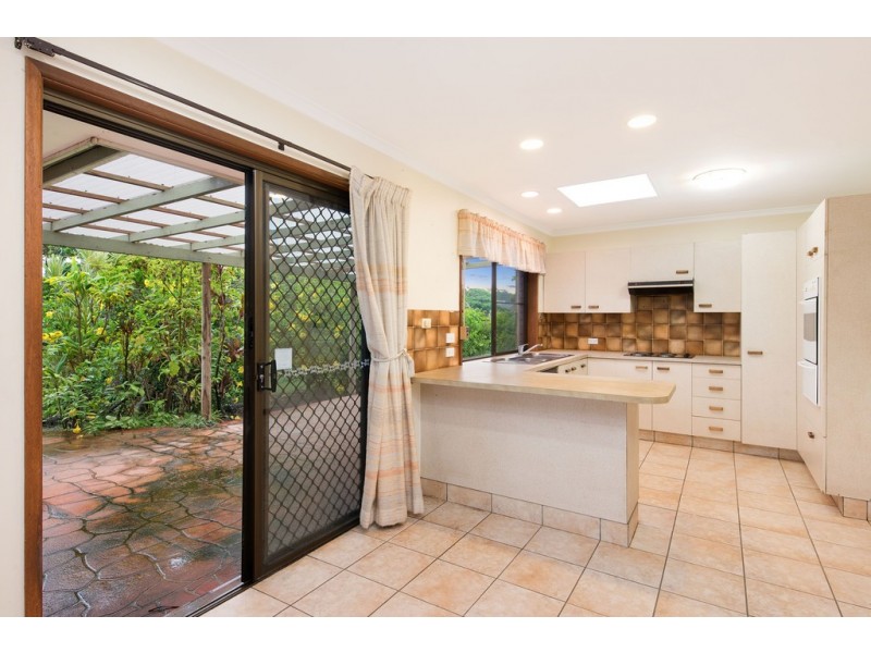 14 Glenray Avenue, Caloundra QLD 4551