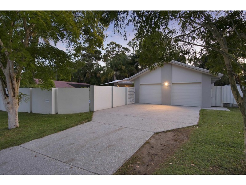 71 Poinsettia Avenue, Mooloolaba QLD 4557