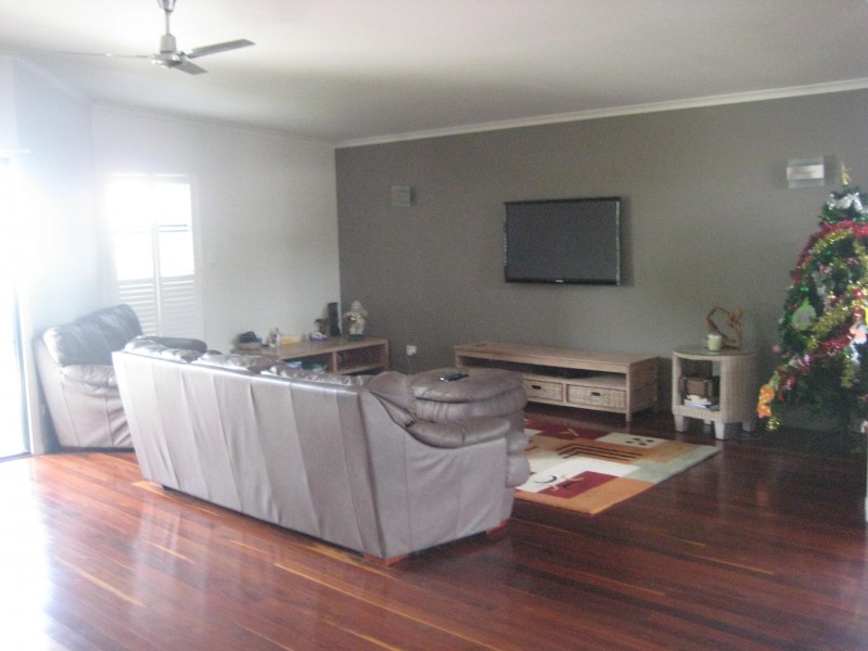 5 Oxley Street, Golden Beach QLD 4551