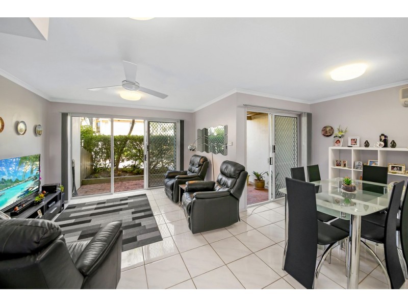 Unit 16/2 Landsborough Parade, Golden Beach QLD 4551