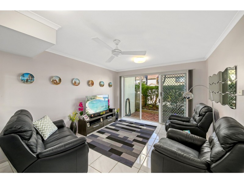 Unit 16/2 Landsborough Parade, Golden Beach QLD 4551