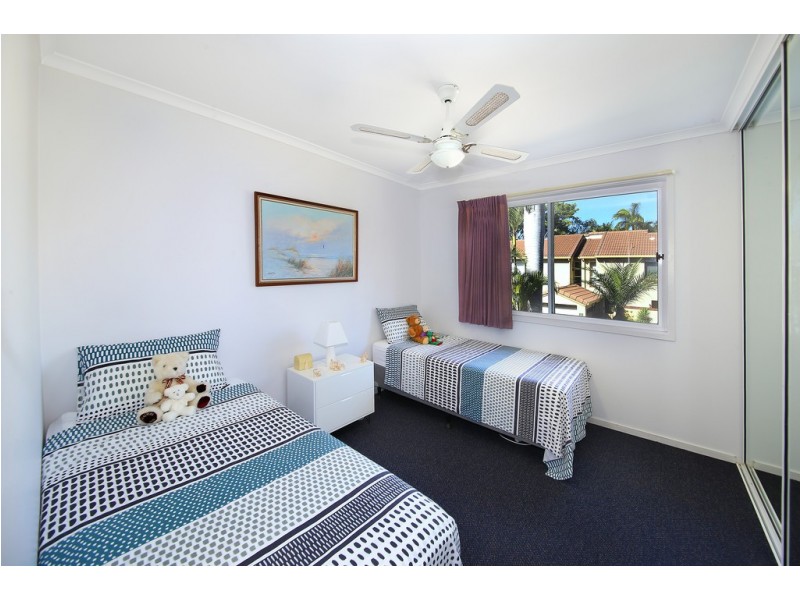 Unit 16/2 Landsborough Parade, Golden Beach QLD 4551