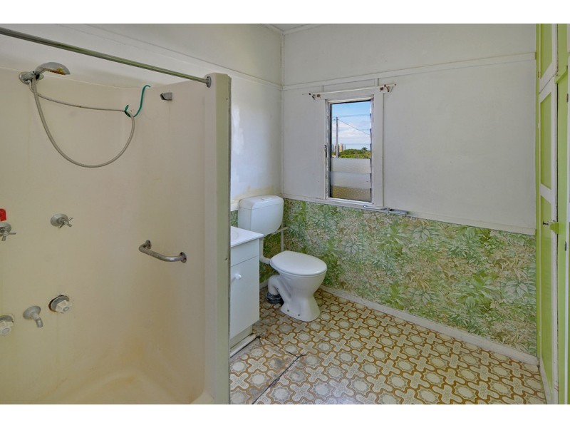 9 Orama Avenue, Caloundra QLD 4551