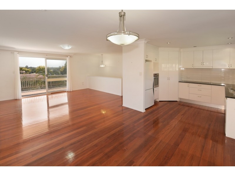 3 Matilda Crescent, Battery Hill QLD 4551