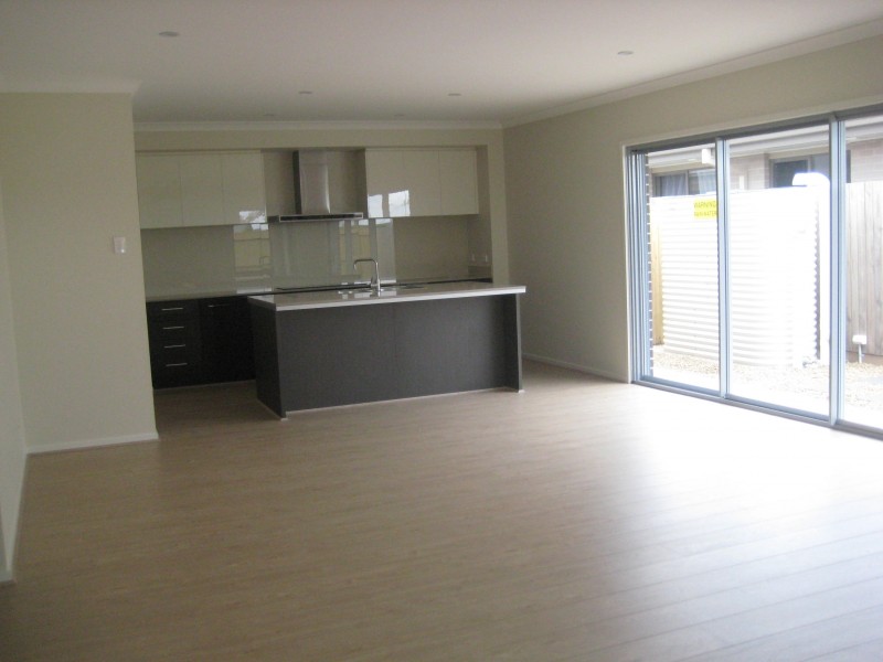 26 Emerald Drive, Caloundra West QLD 4551