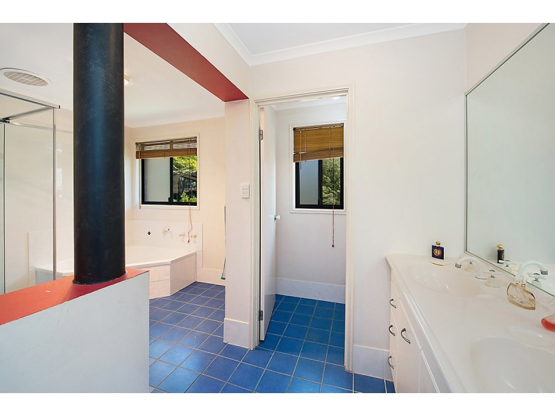 243 Caloundra Road, Little Mountain QLD 4551