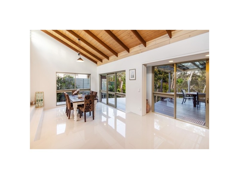 4 Bray Street, Dicky Beach QLD 4551