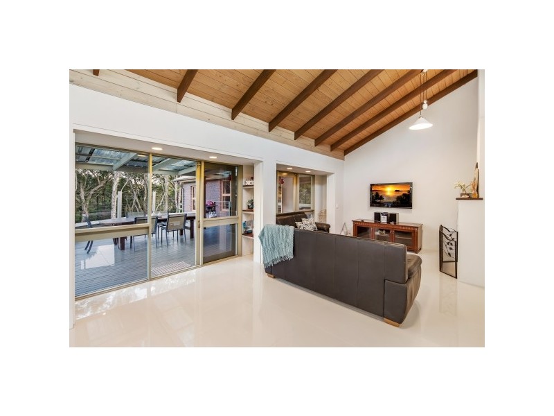 4 Bray Street, Dicky Beach QLD 4551