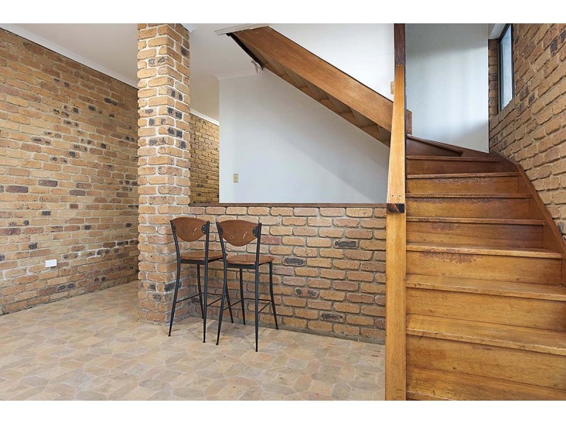 8 St James Court, Nambour QLD 4560