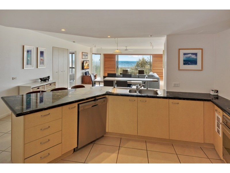 Unit 10 ‘Rolling Surf’ 8 Levuka Avenue, Kings Beach QLD 4551