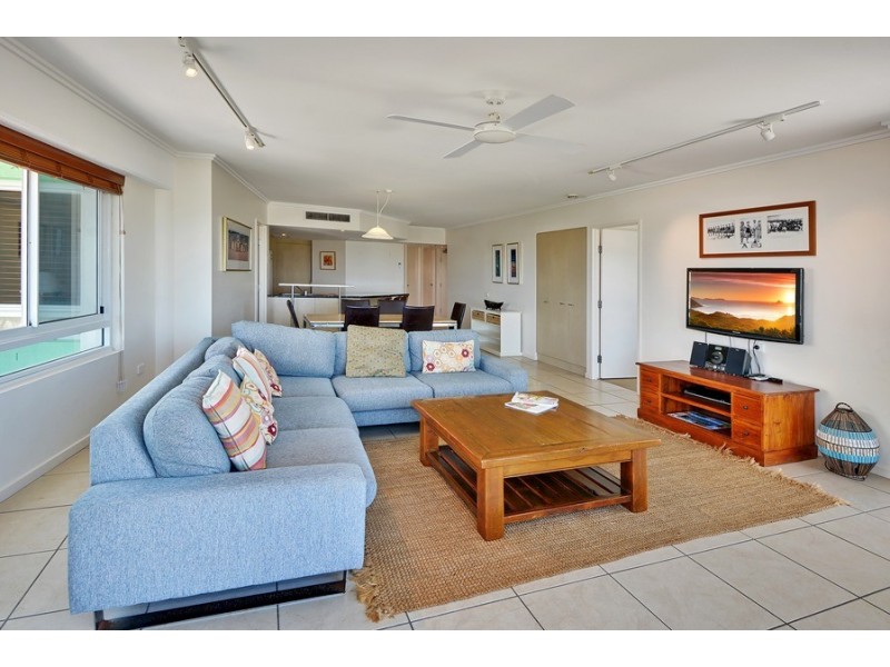 Unit 10 ‘Rolling Surf’ 8 Levuka Avenue, Kings Beach QLD 4551