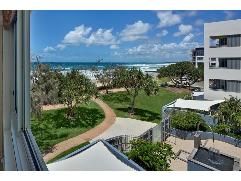 Unit 10 ‘Rolling Surf’ 8 Levuka Avenue, Kings Beach QLD 4551