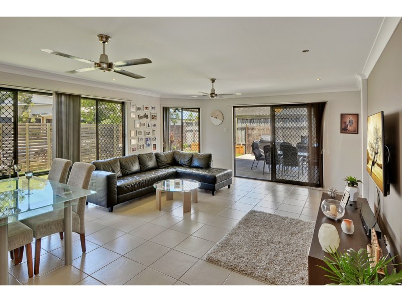 23 Elvena Circuit, Little Mountain QLD 4551